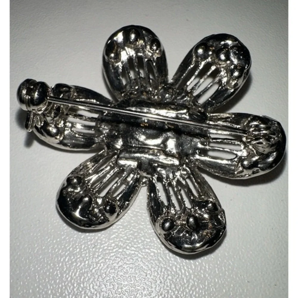 Silver Tone Pink Rhinestone Flower Brooch Floral Pin‎ Vintage Style Jewelry J-01